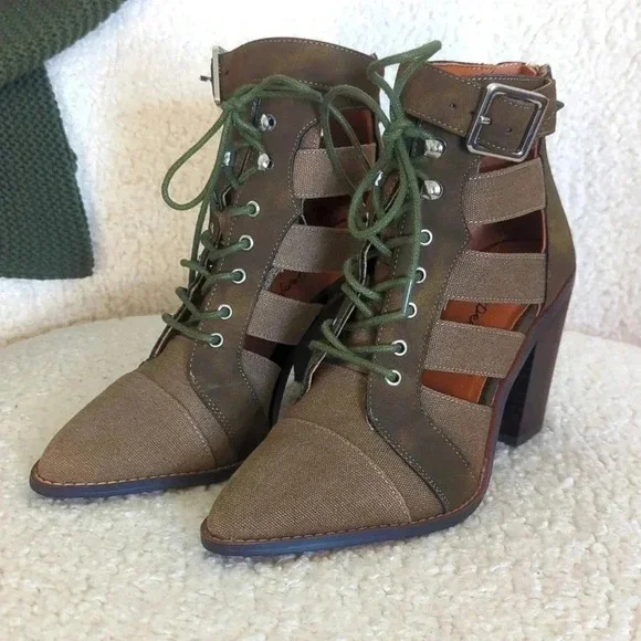 Free People Vegan Leather Cameilla Ankle Heels‎ - Picture 2 of 9